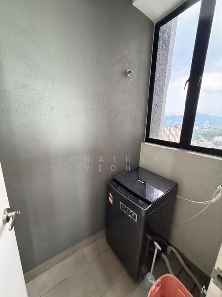 Kediaman Servis untuk Disewa di Sinaran - Jonathan Yeoh - Balcony - PropertyGuru.com.my
