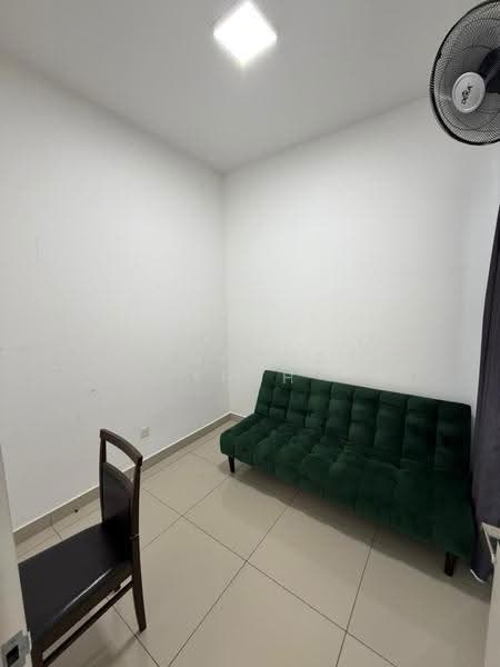 Kediaman Servis untuk Disewa di Sinaran - Jonathan Yeoh - Living Room - PropertyGuru.com.my