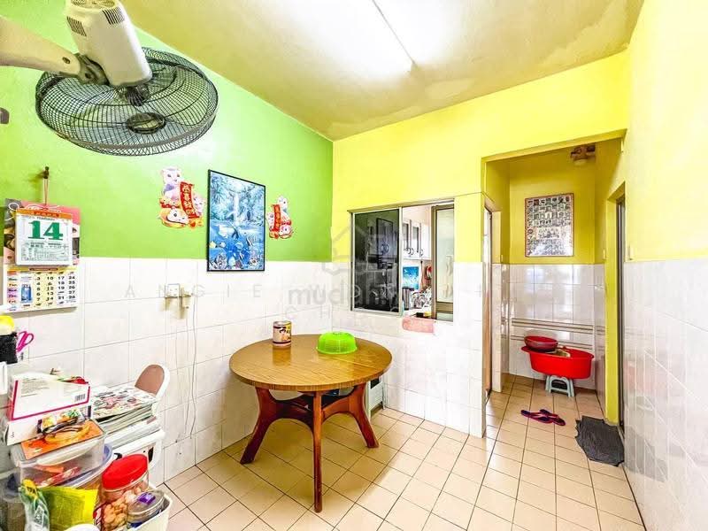 2-storey Terraced House for Sale in Bandar Mahkota Cheras (Cheras) - Angie Wong Poh Choo - Kitchen - PropertyGuru.com.my