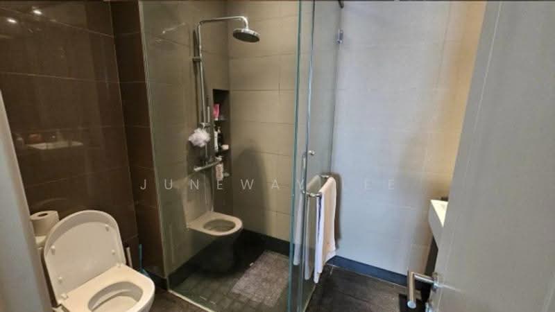 Kediaman Servis untuk Dijual di Residency V - Juneway Lee - Bathroom - PropertyGuru.com.my
