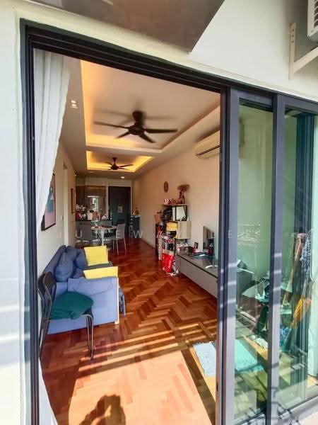 Kediaman Servis untuk Dijual di Residency V - Juneway Lee - Living Room - PropertyGuru.com.my