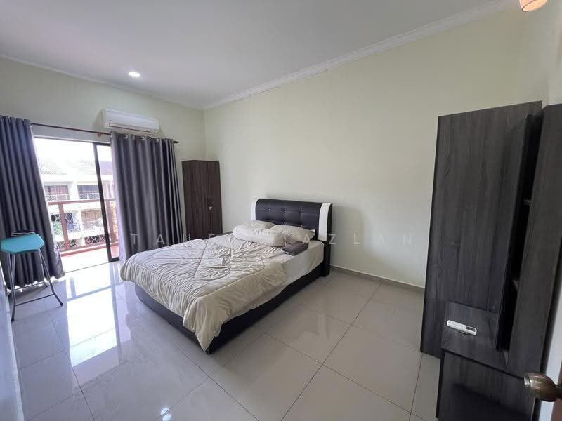 Kondominium untuk Dijual di Tanjung Biru - Taufiq Azlan - Bedroom - PropertyGuru.com.my
