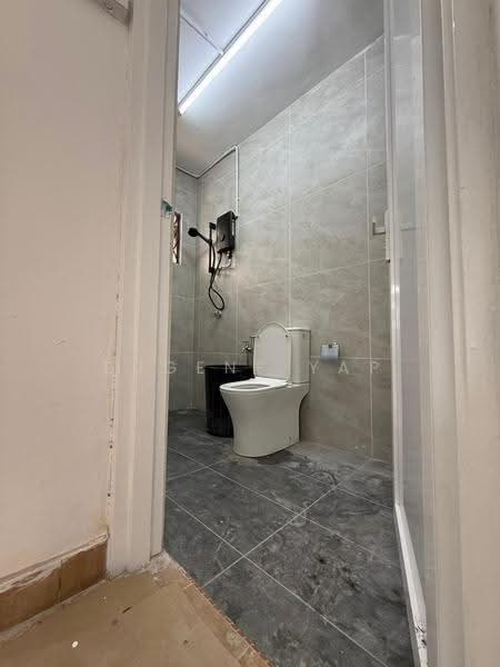 Shop for Sale in Taman Supreme (Cheras) - Eugene Yap - Bathroom - PropertyGuru.com.my