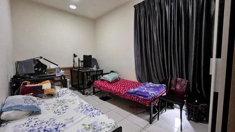Kediaman Servis untuk Dijual di Mesahill - Siew . - Bedroom - PropertyGuru.com.my
