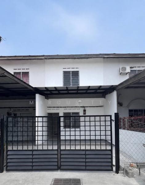 2-storey Terraced House for Sale in Taman Flora Jaya (Batu Pahat) - Marcus Tey - Exterior - PropertyGuru.com.my