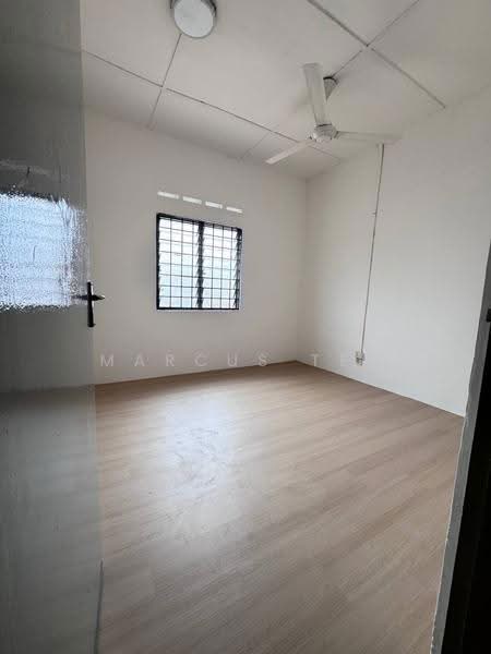 2-storey Terraced House for Sale in Taman Flora Jaya (Batu Pahat) - Marcus Tey - Interior - PropertyGuru.com.my