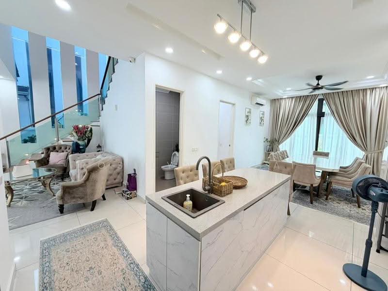 Semi-Detached House for Sale in Eco Botanic (Iskandar Puteri (Nusajaya)) - Roselynn - Living Room - PropertyGuru.com.my
