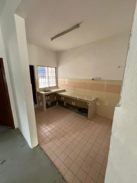 Rumah Teres 2-Tingkat untuk Dijual di Ampang (Selangor) - Shin Yee Shereen Ong - Kitchen - PropertyGuru.com.my
