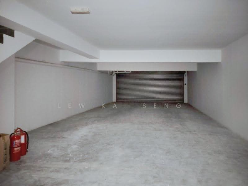 Shop / Office for Sale in Cheras Selatan (Cheras) - Lew Kai Seng - Car Park - PropertyGuru.com.my