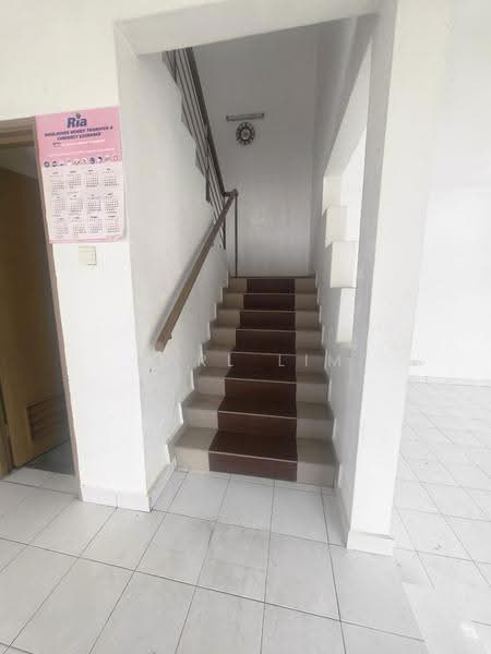 Rumah Teres 2-Tingkat untuk Dijual di Taman Mount Austin (Tebrau) - Karl Lim - Corridor - PropertyGuru.com.my