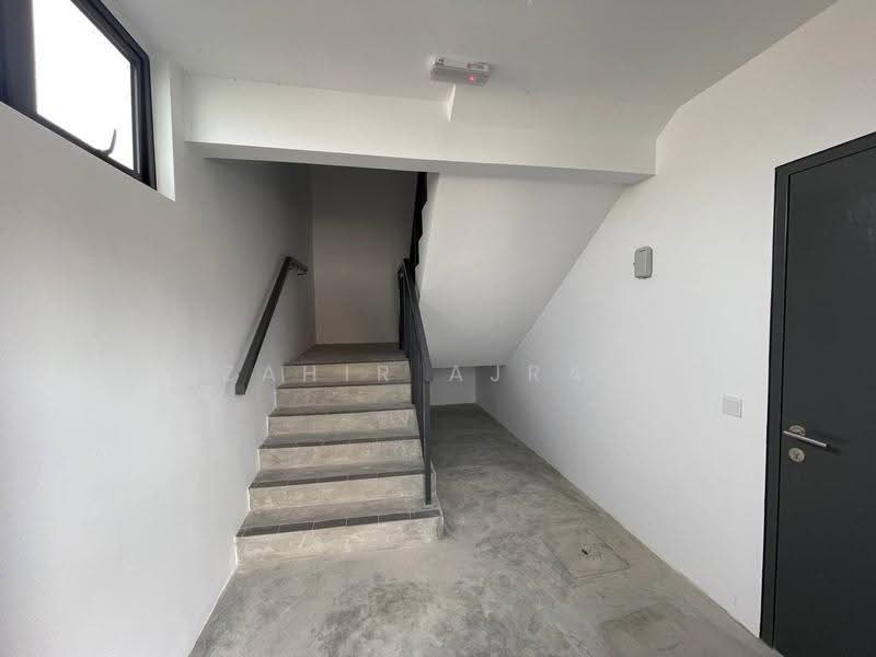 Warehouse for Rent in Bandar Bukit Raja (Klang) - Zahir Ajran - PropertyGuru.com.my