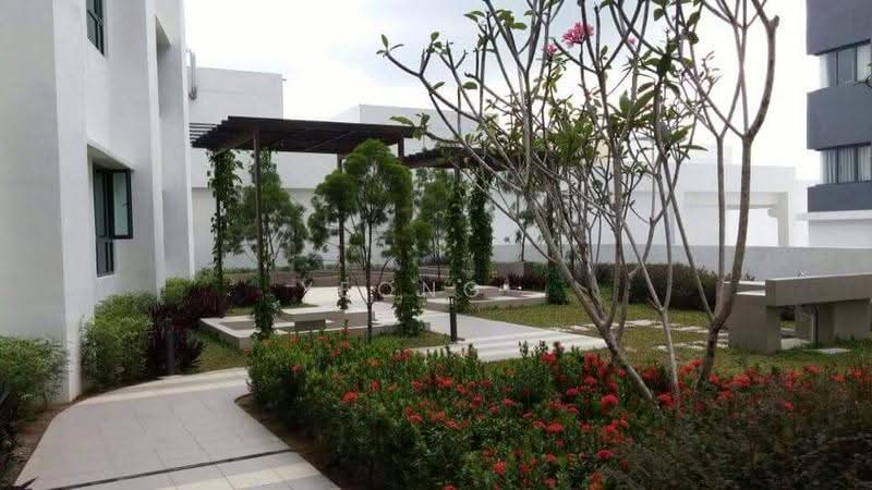 Kediaman Servis untuk Dijual di D'Pulze Cyberjaya - Yeong . - Exterior - PropertyGuru.com.my