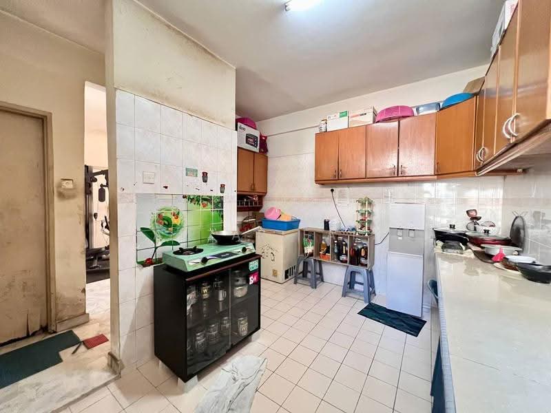 2-storey Terraced House for Sale in Shah Alam (Selangor) - Amzar Faiz - Kitchen - PropertyGuru.com.my