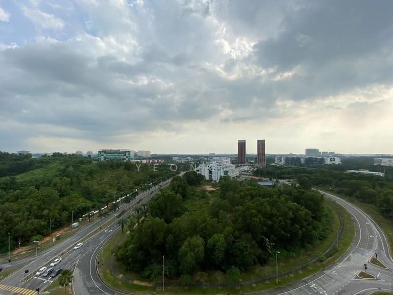 Kediaman Servis untuk Dijual di Cybersquare - Yeong . - Exterior - PropertyGuru.com.my