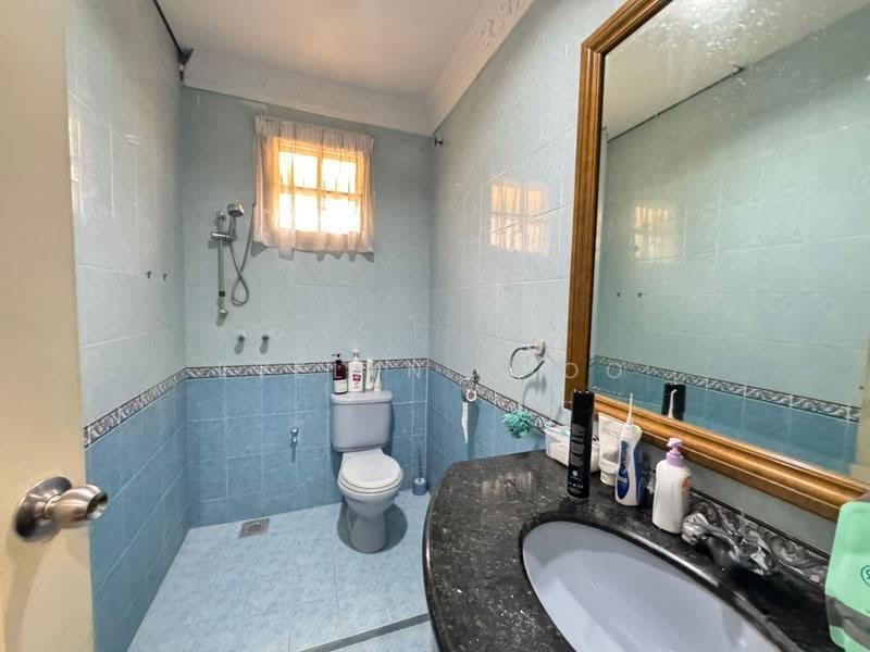 Bungalow House untuk Dijual di Taman Desa Country Homes (Rawang) - Evelyn Khoo - Bathroom - PropertyGuru.com.my
