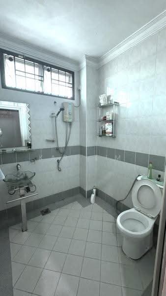 Rumah Teres 2-Tingkat untuk Dijual di Taman Seri Orkid (Skudai) - Karl Lim - Bathroom - PropertyGuru.com.my