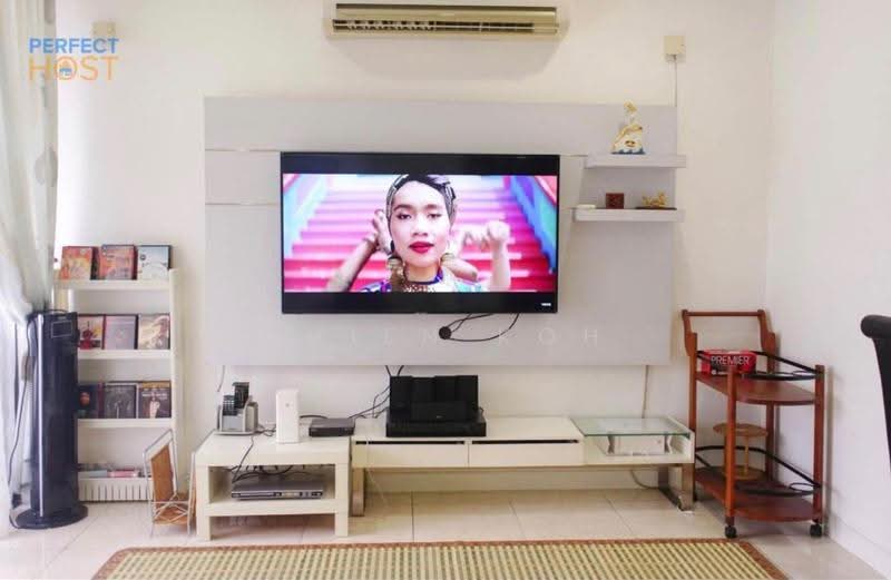 Kondominium untuk Disewa di Casa Tropicana - Chien Koh - Living Room - PropertyGuru.com.my
