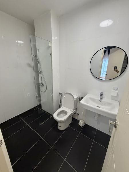 Kediaman Servis untuk Disewa di Reizz Residence - Calvin Poh - Bathroom - PropertyGuru.com.my