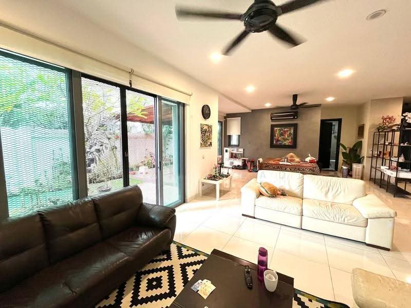 Rumah Berkembar untuk Dijual di Seksyen 6 (Bangi) - Imran Ismadi - Living Room - PropertyGuru.com.my