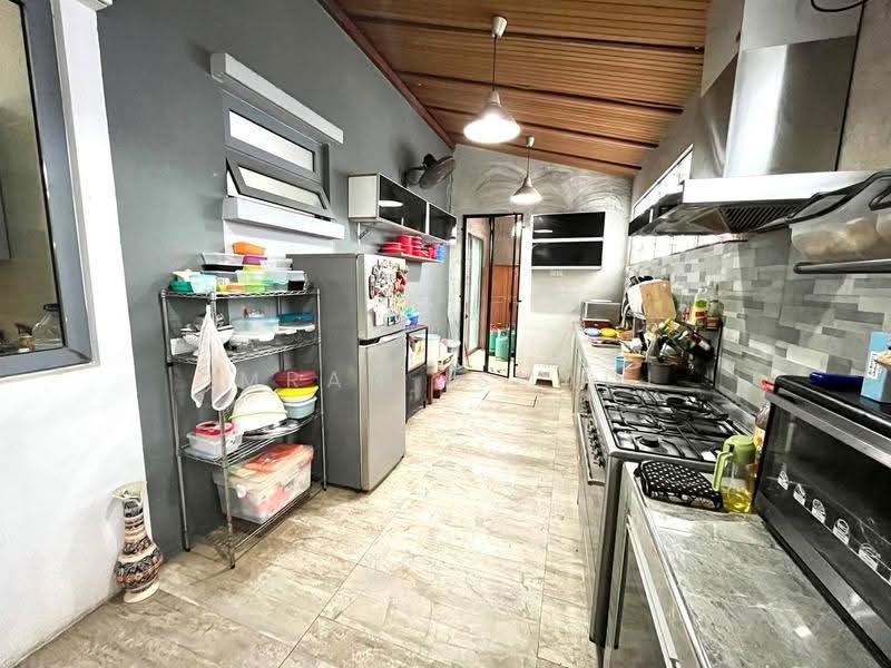 Rumah Berkembar untuk Dijual di Seksyen 6 (Bangi) - Imran Ismadi - PropertyGuru.com.my