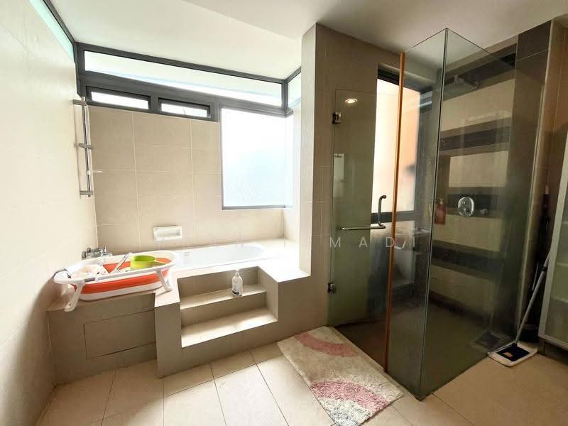 Rumah Berkembar untuk Dijual di Seksyen 6 (Bangi) - Imran Ismadi - PropertyGuru.com.my