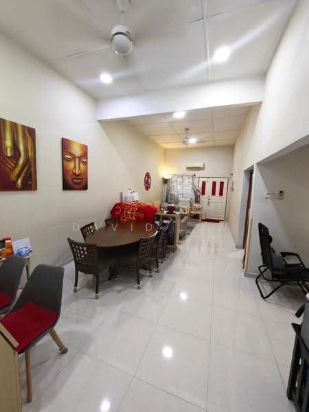 1-storey Terraced House for Sale in Taman Sri Bintang (Kepong) - David Low - Dining Room - PropertyGuru.com.my