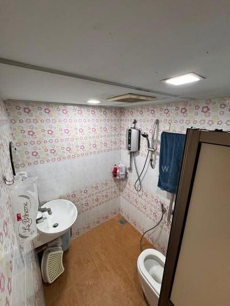 1-storey Terraced House for Sale in Taman Sri Bintang (Kepong) - David Low - Bathroom - PropertyGuru.com.my