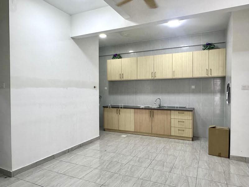 Apartment for Sale at Taman Impian Putra - Ruqayyah Hashim - Kitchen - PropertyGuru.com.my