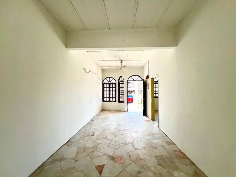 Rumah Teres 1-Tingkat untuk Dijual di Taman Alam Megah (Shah Alam) - Amzar Faiz - Interior - PropertyGuru.com.my