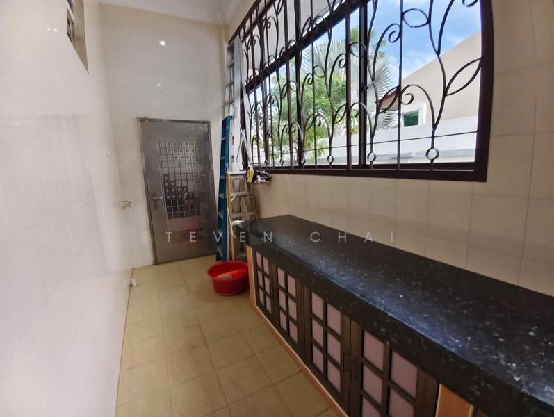 Bungalow House untuk Disewa di Taman Ara Permai (Batu Berendam) - Steven Chai - PropertyGuru.com.my