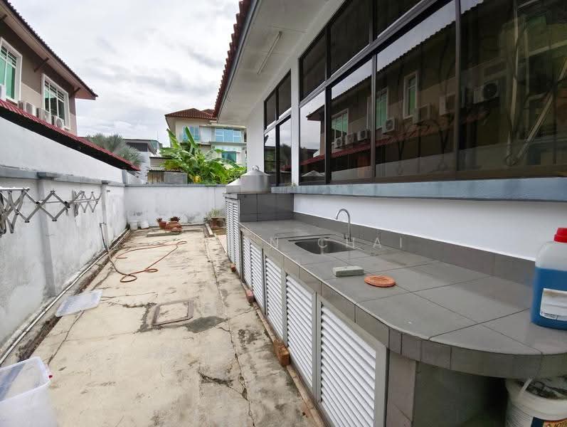 Bungalow House untuk Disewa di Taman Ara Permai (Batu Berendam) - Steven Chai - PropertyGuru.com.my