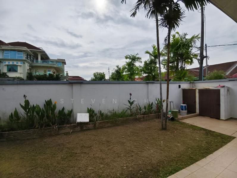 Bungalow House untuk Disewa di Taman Ara Permai (Batu Berendam) - Steven Chai - PropertyGuru.com.my