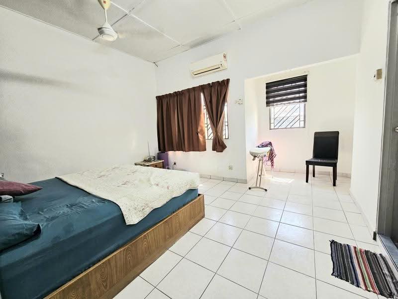 Rumah Teres 2-Tingkat untuk Dijual di BANDAR PUCHONG JAYA (Puchong) - Wendy Chin - Bedroom - PropertyGuru.com.my