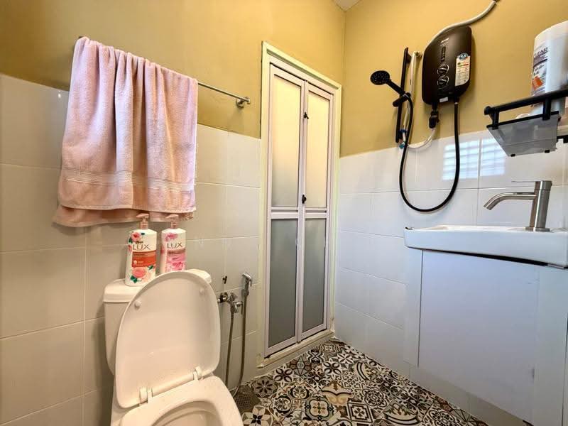 Rumah Teres untuk Dijual di Taman Sri Aman (Cheras) - Sunny Chien - Bathroom - PropertyGuru.com.my