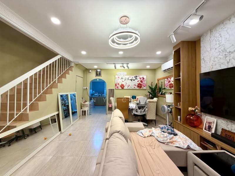 Rumah Teres untuk Dijual di Taman Sri Aman (Cheras) - Sunny Chien - Living Room - PropertyGuru.com.my