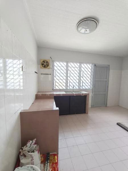 Rumah Teres 1-Tingkat untuk Dijual di Kulai (Johor) - Annie Low - Kitchen - PropertyGuru.com.my