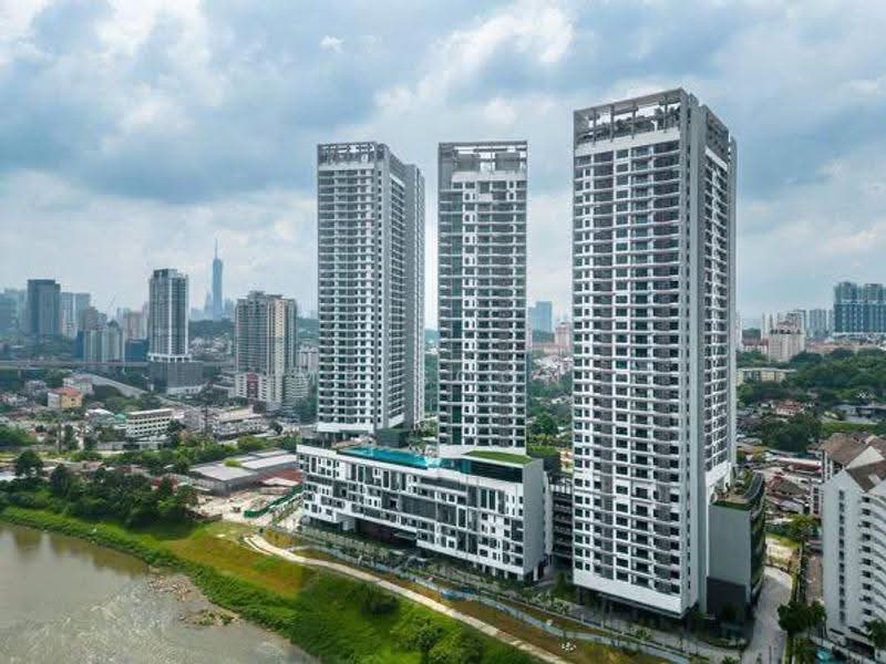 Kondominium untuk Dijual di TRIA Seputeh in 9 Seputeh, Kuala Lumpur - Mr Soon - Exterior - PropertyGuru.com.my