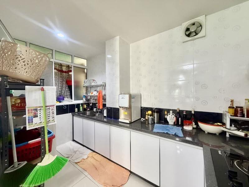 Condominium for Sale at The Oasis - Steven Chee - Kitchen - PropertyGuru.com.my