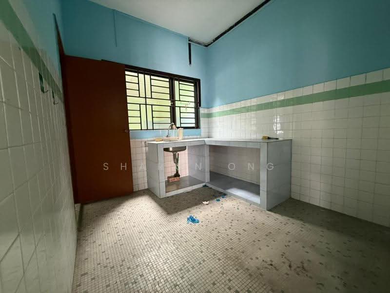 Rumah Berkembar untuk Dijual di Johor Bahru (Johor) - Sharon Ong - Kitchen - PropertyGuru.com.my