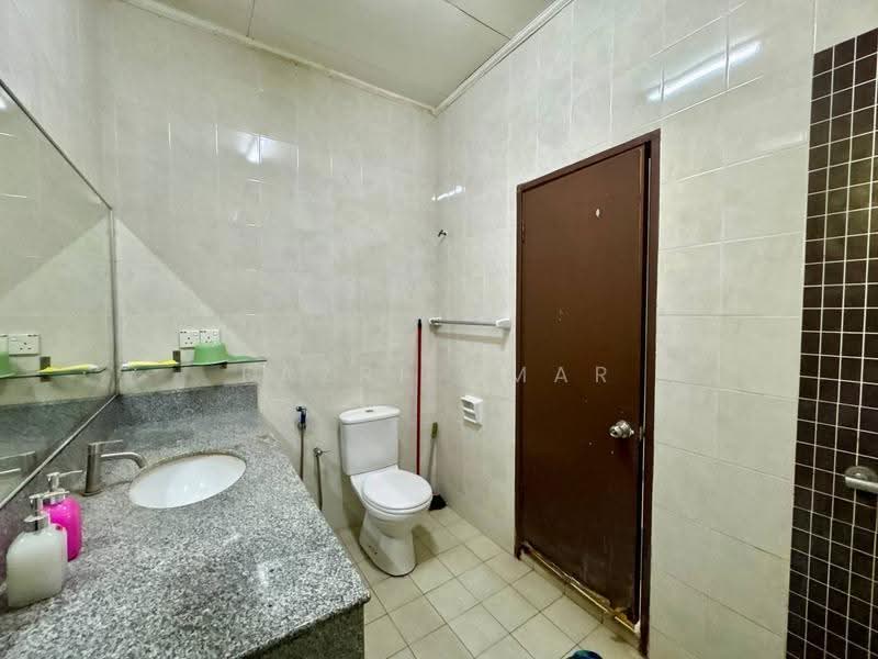 Rumah Teres 2-Tingkat untuk Dijual di Putrajaya (Putrajaya) - Fazri Omar - Bathroom - PropertyGuru.com.my