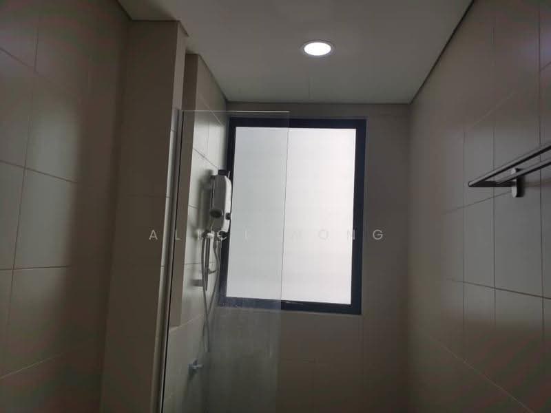 Kediaman Servis untuk Disewa di i-SOHO @ i-City - Alice Wong - Bathroom - PropertyGuru.com.my