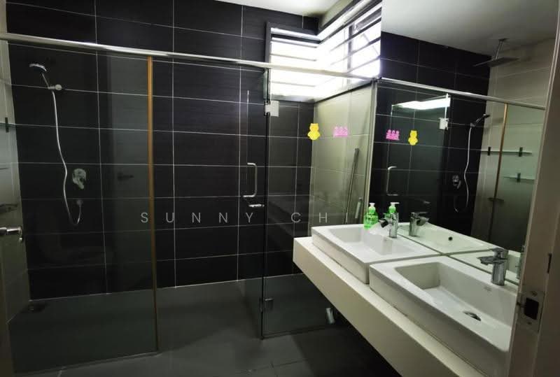 Bungalow House for Sale in Kajang (Selangor) - Sunny Chien - Bathroom - PropertyGuru.com.my