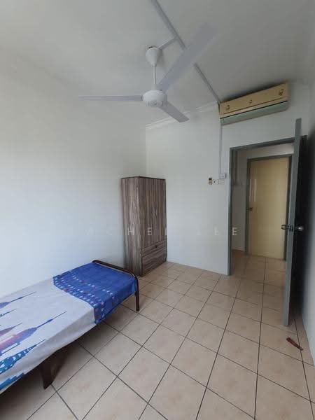 Kondominium untuk Dijual di Angkasa Condominiums - Rachel Lee - Bedroom - PropertyGuru.com.my