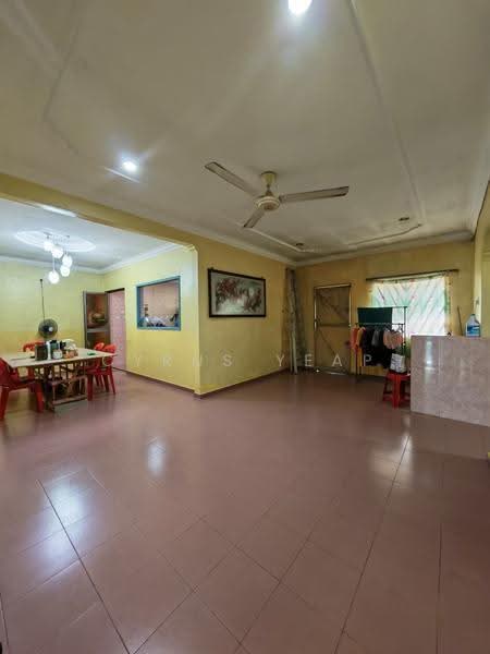 1-storey Terraced House for Sale in Taman Puteri Wangsa (Ulu Tiram) - Cyrus Yeap - Dining Room - PropertyGuru.com.my