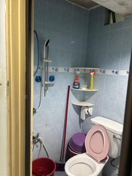 Apartment for Rent at Bayu Puteri 1 - Cassie Chin - Bathroom - PropertyGuru.com.my