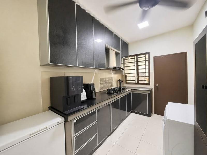 2.5-storey Terraced House for Sale in Taman Scientex Pasir Gudang (Pasir Gudang) - Arif MS - Kitchen - PropertyGuru.com.my