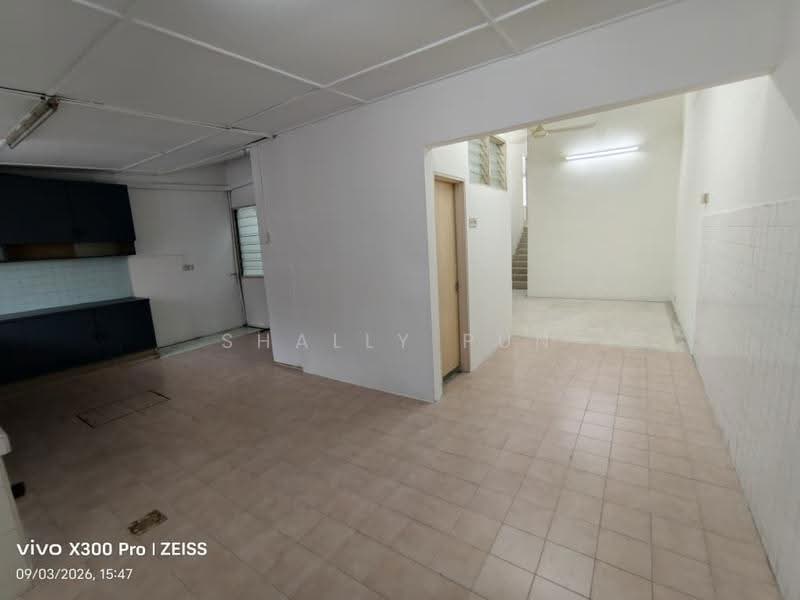 Rumah Teres 1-Tingkat untuk Disewa di Sri Petaling (Kuala Lumpur) - Shally Pun - Kitchen - PropertyGuru.com.my
