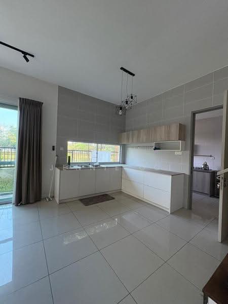 Semi-Detached House for Sale in Taman Nusa Idaman (Iskandar Puteri (Nusajaya)) - Jennie Ooi - Kitchen - PropertyGuru.com.my