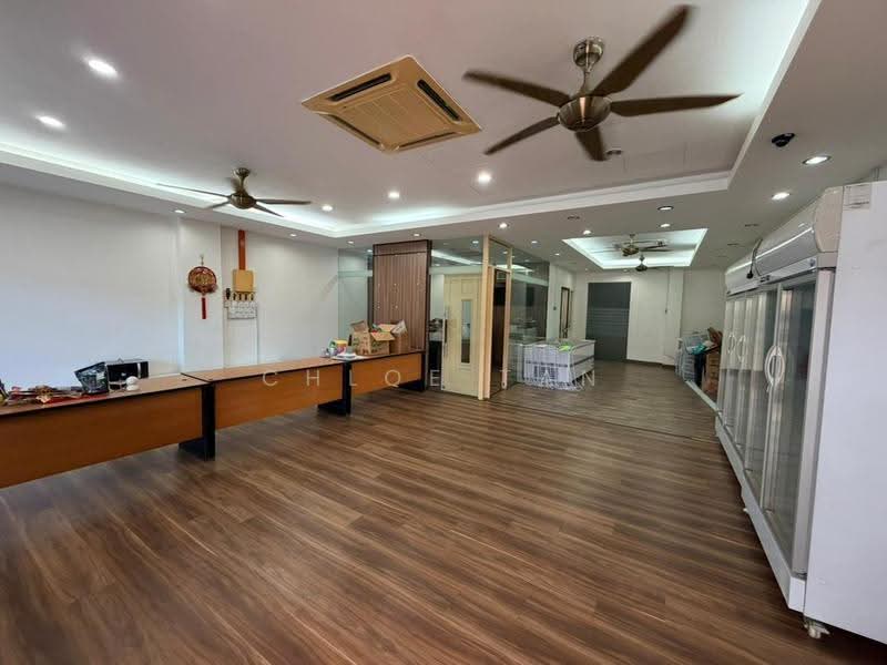 Retail Space for Sale in Bandar Bukit Tinggi (Klang) - Chloe Tan - Interior - PropertyGuru.com.my