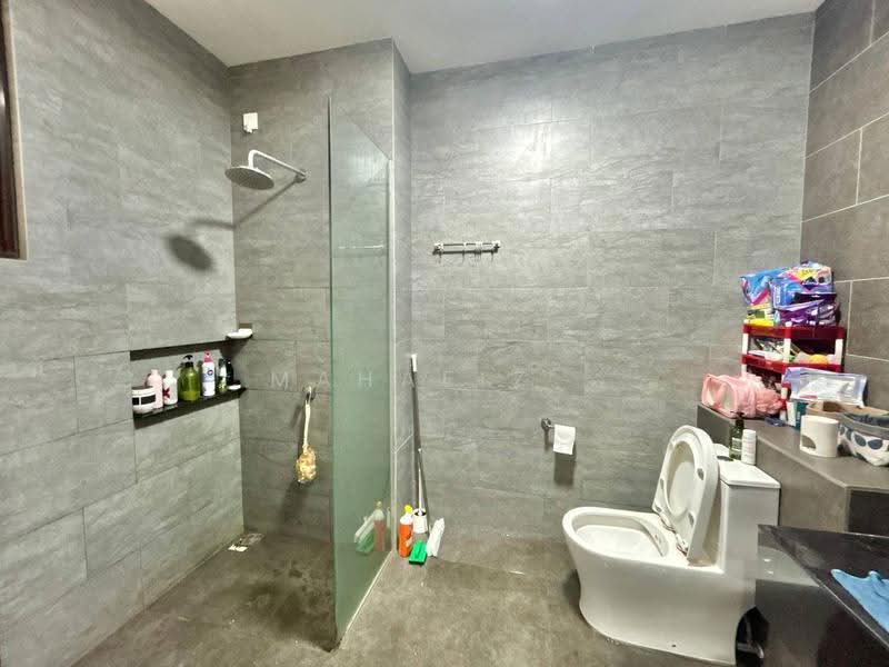 Semi-Detached House for Sale in Taman Tasik Semenyih (Semenyih) - Mahafiz . - Bathroom - PropertyGuru.com.my